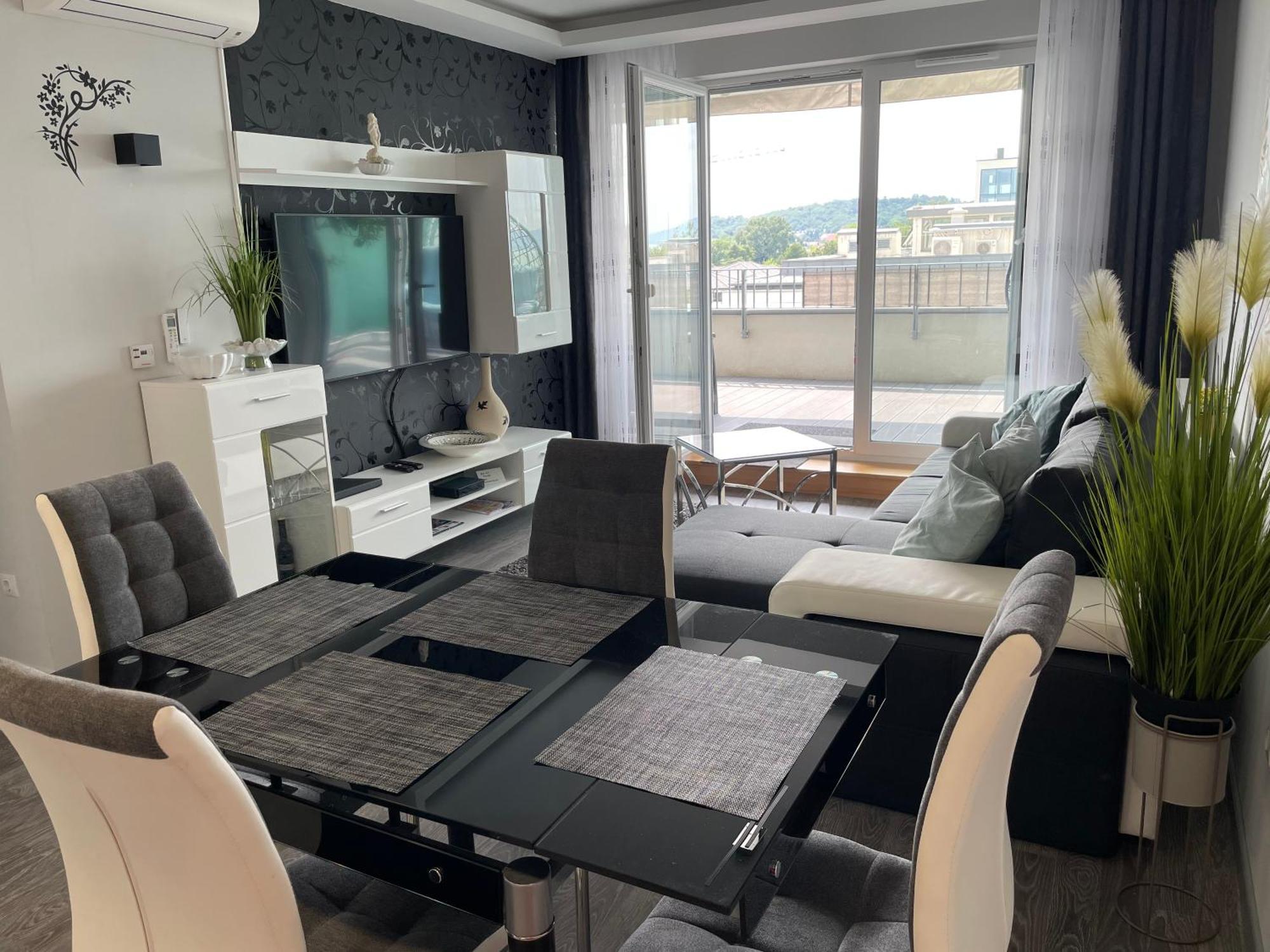Silver Gray Appartment Балатонлелле Экстерьер фото